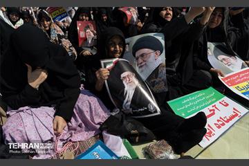 اقامه نماز جمعه در مصلی امام خمینی(ره) در تهران 43