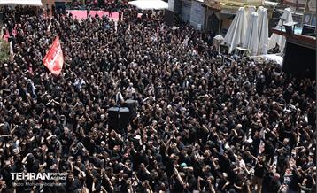 عزاداری ظهر عاشورا در امامزاده صالح (ع) 20