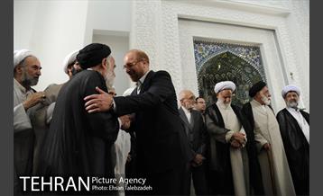 آیین افتتاح و بهره برداری از مسجد ٧٢ تن و یادمان ٦ شهید گمنام 32