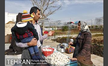 افتتاح نوروزگاه عطر یاس حرم مطهر امام خمینی (ره) 7