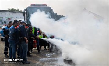 بازدید شهردار تهران از مانور تمرین اسکان اضطراری 8