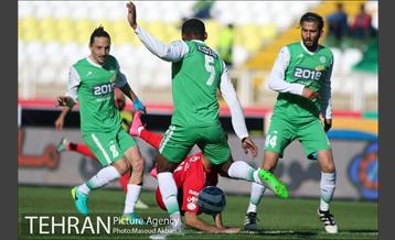 دیدار تیم های فوتبال ماشین سازی و پرسپولیس