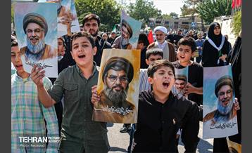 در حاشیه نماز جمعه تهران به امامت رهبر انقلاب 20