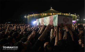 تشیع شهید پلیس در هیأت رایة العباس(ع) 14