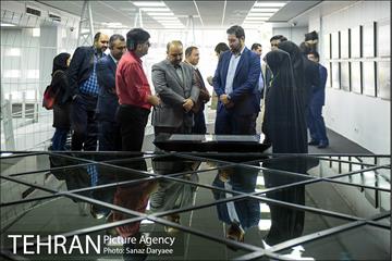 بازدید مدیرکل دفتر شهردار تهران از نمایشگاه دائمی نقشه 24