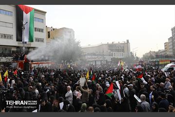 تشییع پیکر شهید اسماعیل هنیه در تهران - 2 35