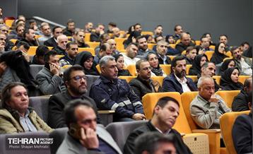 آیین تجلیل از برگزیدگان مناطق 22 گانه 45