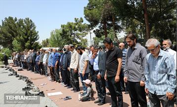 مراسم تشییع پیکر نادر طالب‌زاده 10