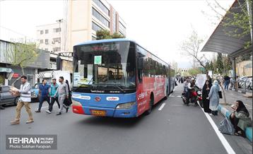 خدمت‌رسانی شهرداری تهران به نمازگزاران عید فطر در مصلی تهران 16