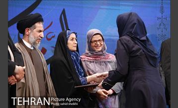 جشن پایش سلامت 17 هزار کارگر خدمات شهری و آغاز چکاپ سلامت کارمندان شهرداری 30