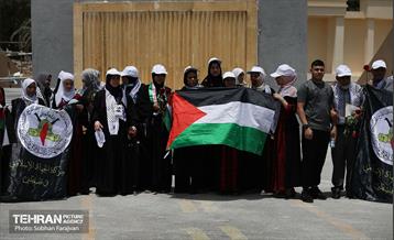 بازدید بیش از ۱۰۰ خانواده شهدای غزه از برج میلاد 3