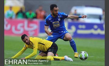 دیدار تیم های استقلال تهران و سپاهان اصفهان 26