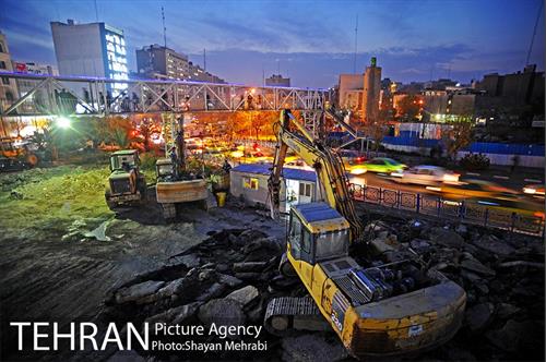 هم‌اکنون؛ جمع‌آوری کارگاه عمرانی میدان هفت تیر 17