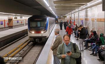 ایستگاه مترو دادمان 4