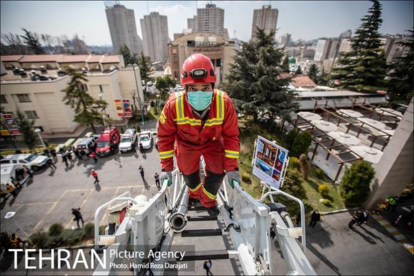 مانور عملیات آتش نشانی در شمال تهران 21