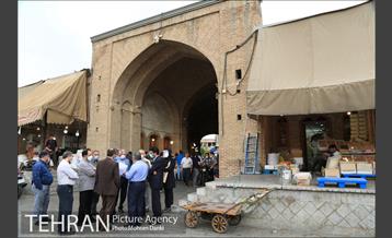 بازدید معاون شهرسازی و معماری شهرداری تهران و شهردار منطقه ۱۲ از بازار امین السلطان 13