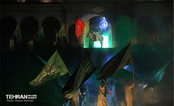 نمایش بزرگ میدانی «تنهاتر از مسیح» 48