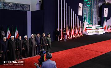 مراسم ادای احترام به پیکر رهبر شهید انقلاب با حضور سران قوا 10