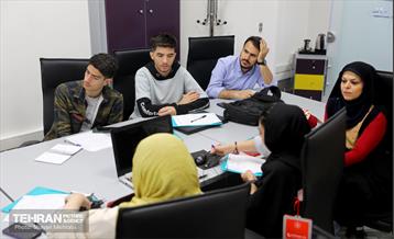 دوره گرافیک تبلیغاتی مدرسه کندو 9