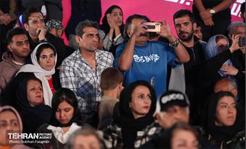 رویداد «شب ایران» در میدان انقلاب اسلامی 53