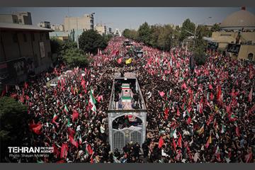 تشییع پیکر آقای شهید ایران - 4 79