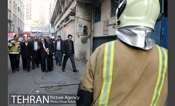 بازدید شهردار تهران از محل آتش‌سوزی ساختمان برق حرارتی وزارت نیرو  7