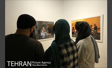 نمایش عکس «زیبایی در جنگ» 9