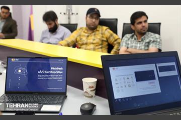 سومین روز داوری محصولات ارائه شده به کندو 6