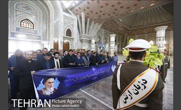 تجدید میثاق کارکنان گزینش با آرمان های امام و دیدار با یادگار ایشان 3