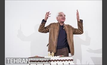 بیست و هشتمین برنامه «تولد ماه»‎ 14