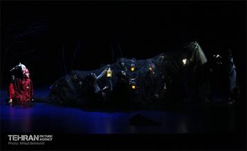 نمایش کرکس‎‎ 25