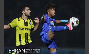 دیدار تیم‌های فوتبال پارس جنوبی جم و استقلال 22