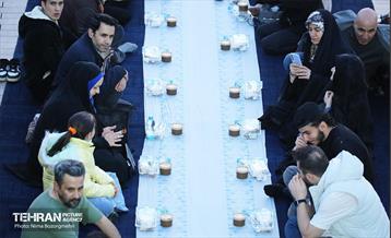 «افطاری ساده» بر روی پل طبیعت 17