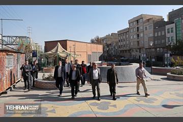 بازدید مدیرکل حوزه شهردار تهران از باغ راه حضرت زهرا(س) 3