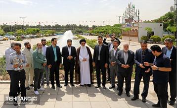 رونمایی از تندیس «خادم حرم» 12