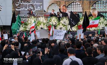 اجتماع مردم تهران در سوگ رئیس جمهور - 2 20