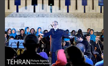 سمفونی ایثار و مقاومت در میدان مشق 5