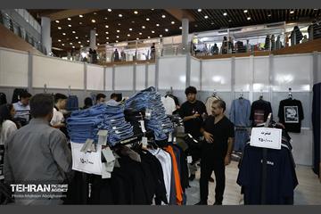 بیست و یکمین نمایشگاه زنان و تولید ملی 54