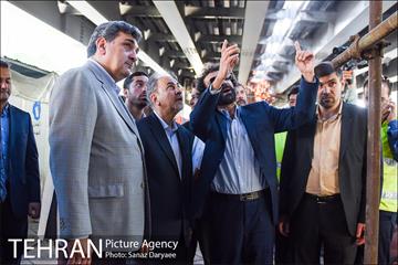 بازدید شهردار تهران از بازسازی پل کریمخان 17