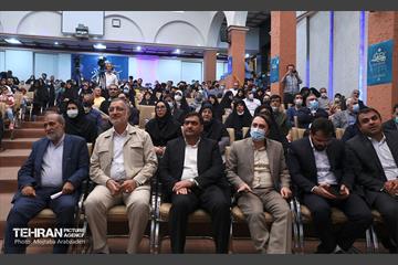 آیین اختتامیه «آیه‌های مهربانی» با حضور شهردار تهران