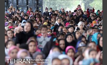 اجرای برنامه عموپورنگ در بوستان زندگی محله هرندی 14