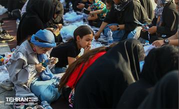 آیین آماده سازی دست سازه های نمدی برای کودکان اربعینی  19