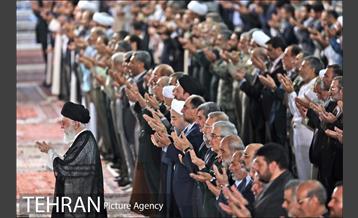 نماز عید فطر به امامت رهبر انقلاب 27