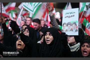 اجتماع مردم غیور تهران در قدردانی از همراهی جبهه مقاومت یمن 43