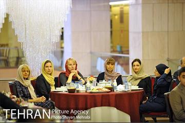 نشست سرپرست شهرداری تهران با میهمانان خارجی سی و یکمین نمایشگاه بین المللی کتاب  تهران 22