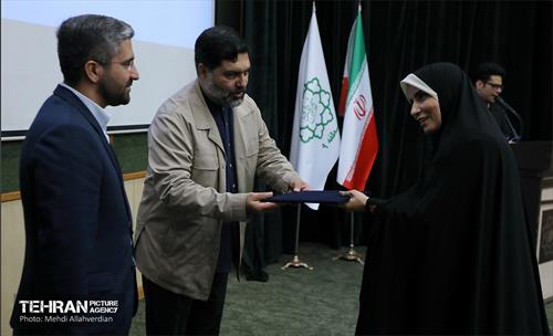 تقدیر از عوامل اجرایی کلان پروژه‌های منطقه ۹ 4