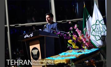 اهتزاز پرچم مسجد جمکران در برج میلاد 15