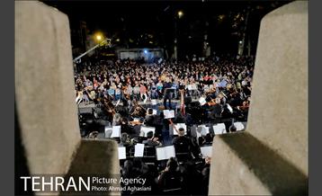 سمفونی ایثار و مقاومت در میدان مشق 8