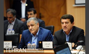 شوراى معاونین شهردار، شهرداران مناطق، مدیران عامل سازمان ها، شرکت ها و موسسات شهردارى تهران 10