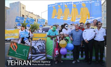 اختتامیه نمایش های خیابانی پویش از خودمان شروع کنیم 16